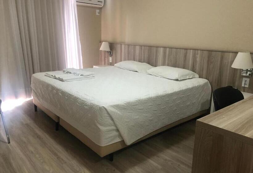 디럭스 스튜디오, Aquarius Flat Aptos E Suítes
