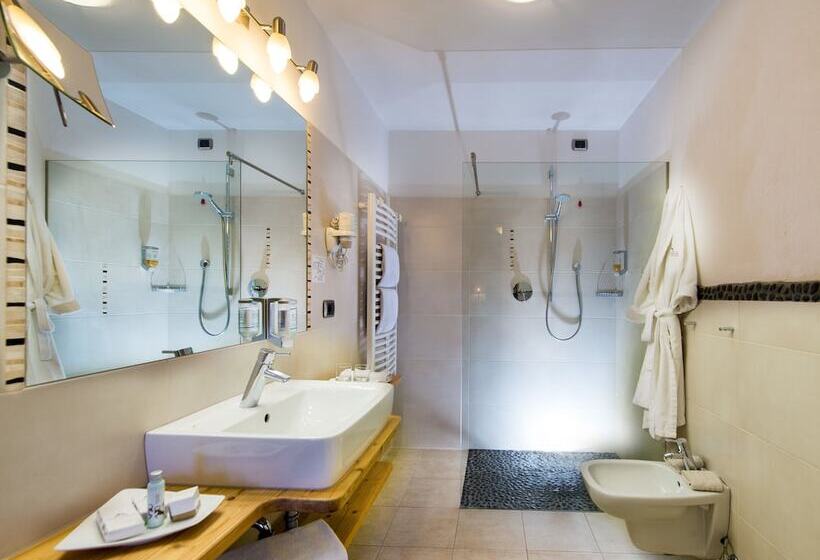 Четырехместный Номер Стандарт, Abinea Dolomiti Romantic Spa