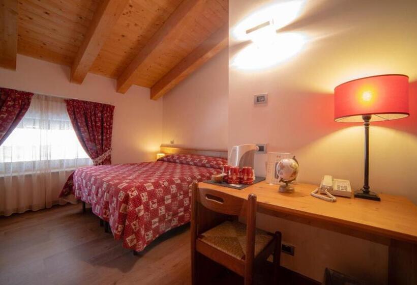 Номер Стандарт Трехместный, Albergo Punta Zerbion