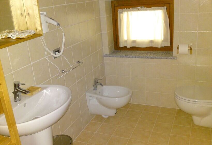 Номер Стандарт Трехместный, Albergo Punta Zerbion