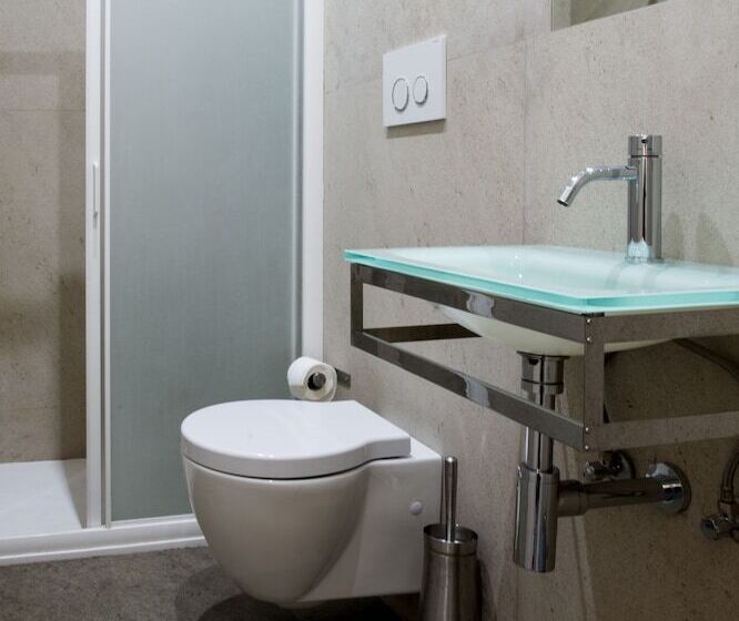 اتاق استاندارد چهار تخته, Ariston