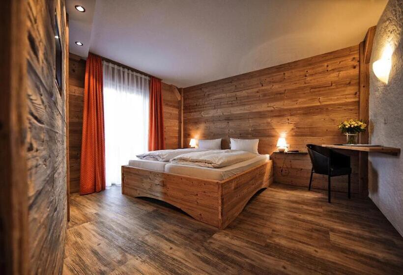 اتاق راحتی, Arosa Vetter