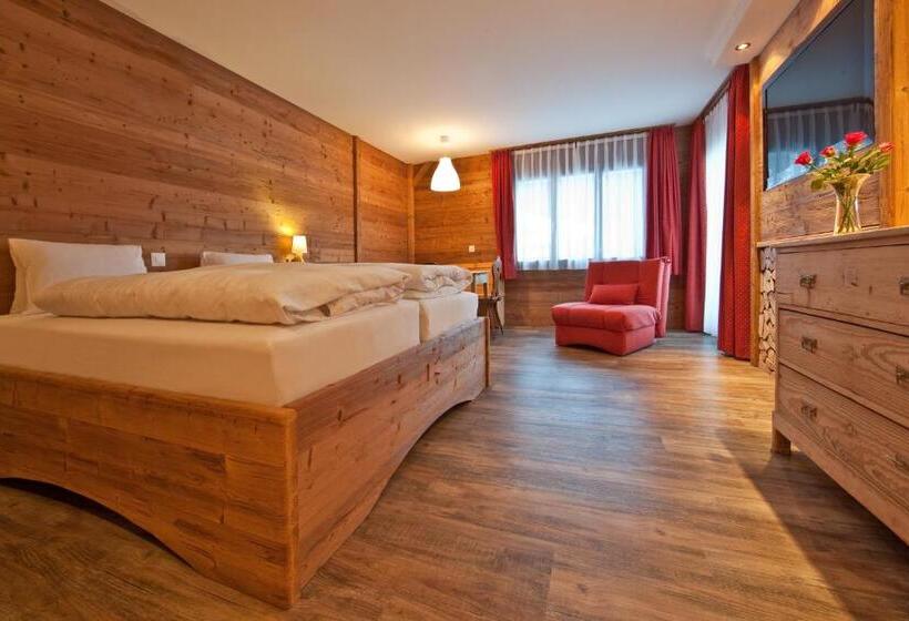 Deluxe Room Mountain View, Arosa Vetter