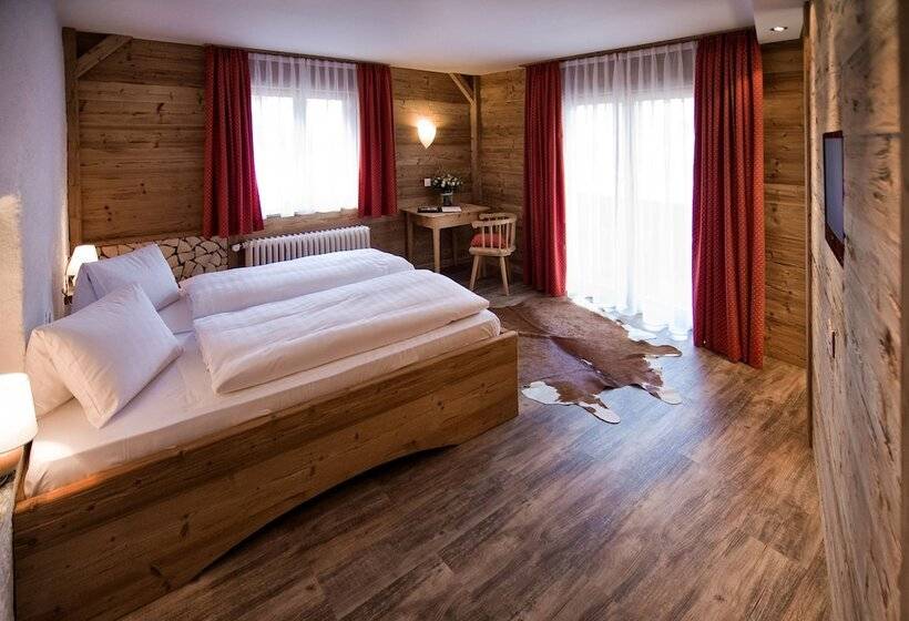 اتاق سوپریور, Arosa Vetter