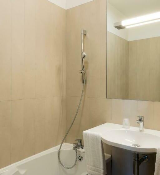 Номер Стандарт, Auberge De La Commanderie