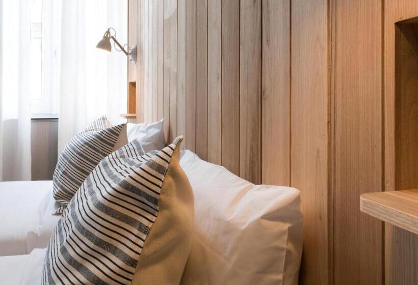 Номер Стандарт, Auberge De La Commanderie