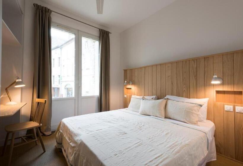 Семейный Номер, Auberge De La Commanderie
