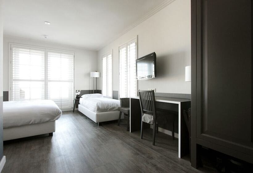 Трехместный Номер Комфорт, Fletcher Hotel   Restaurant Nautisch Kwartier
