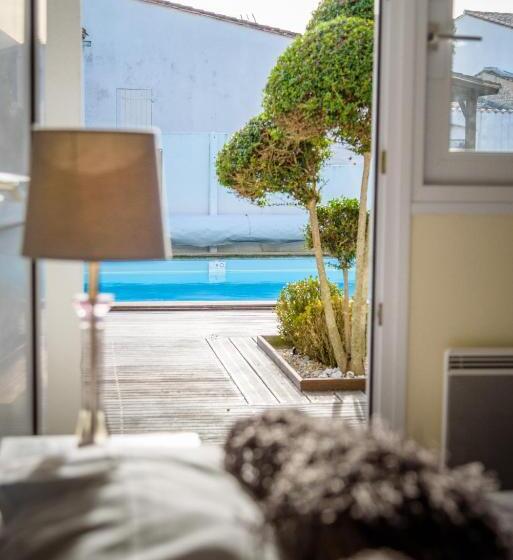 Номер Стандарт, Hôtel Le Peu Breton