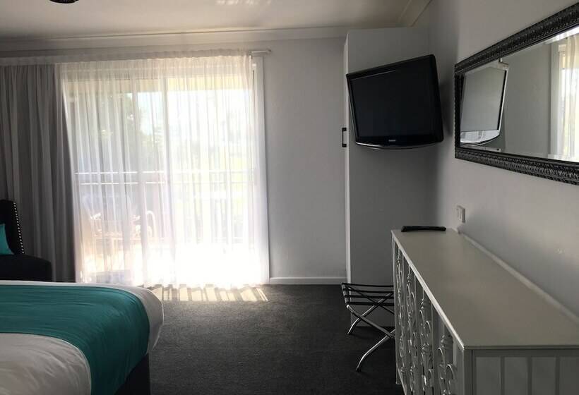 Люкс, Araluen Motor Lodge