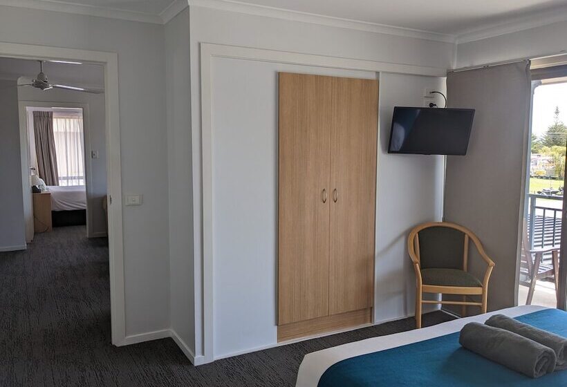 Апартаменты 4 Спальни, Araluen Motor Lodge