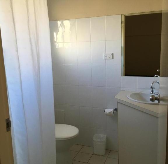 スイート, Araluen Motor Lodge