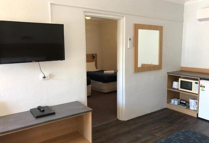 Люкс Семейный 2 Спальни, Araluen Motor Lodge