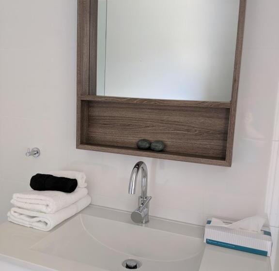 Бунгало Deluxe, Araluen Motor Lodge
