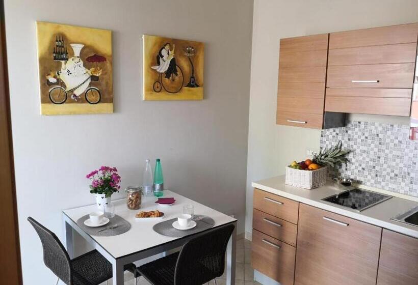 Номер Стандарт, Colonna Rooms & Apartment