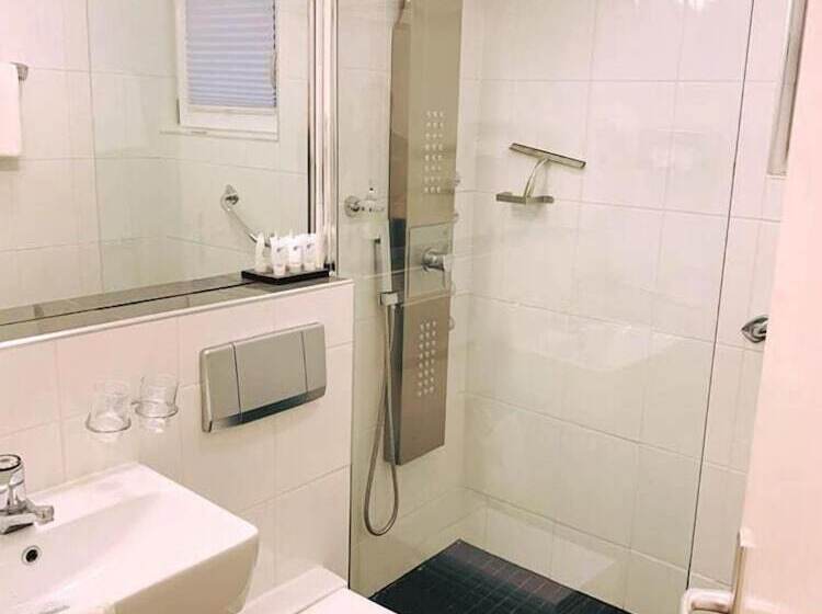 Номер Стандарт, Schlosshotel Landstuhl
