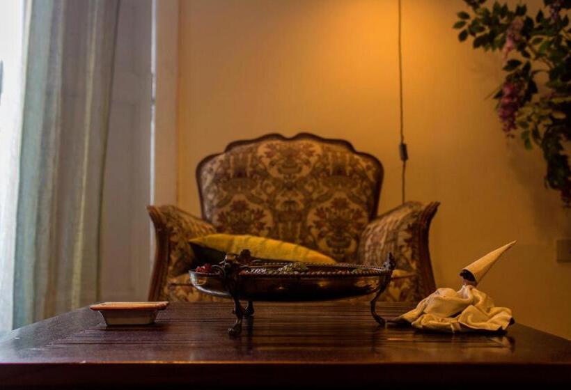 اتاق اکونومی, Giganti Mezzanino