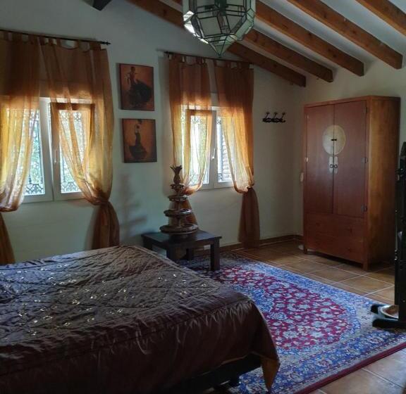 اتاق خانوادگی, B&b Finca La Loma