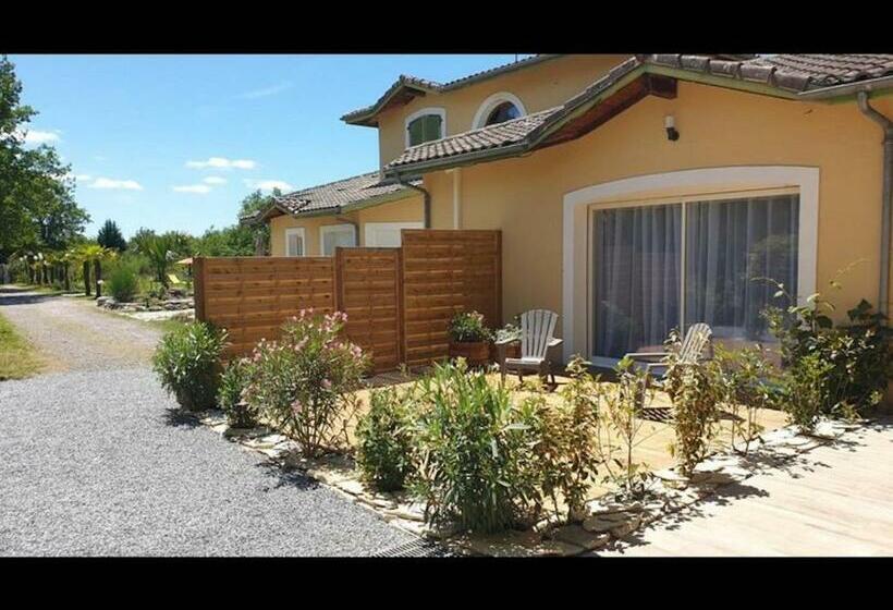Четырехместный Номер Стандарт, La Villa Estella   Family Suite