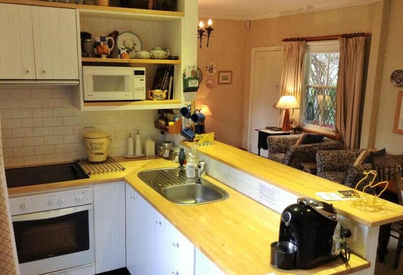 Хижина, Southdown Cottage