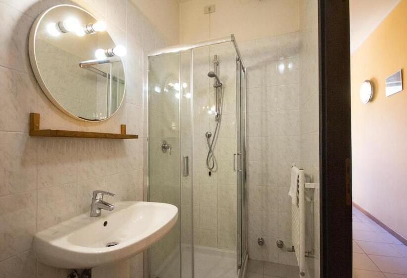Номер Стандарт, Albergo Sala
