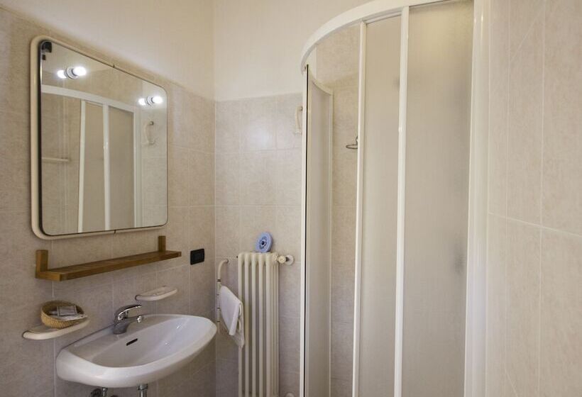 Номер Стандарт, Albergo Sala