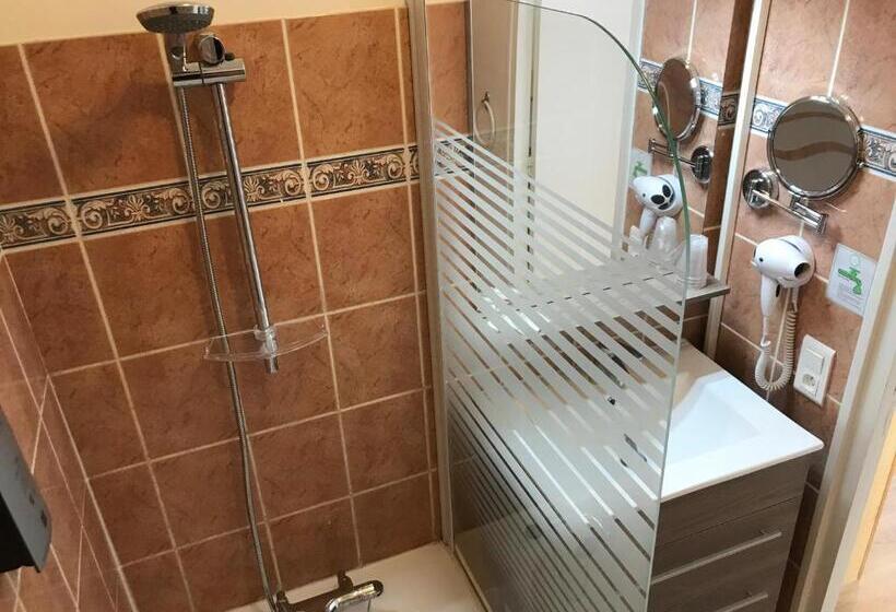 Семейный Номер Superior, Logis Auberge De La Fontaine