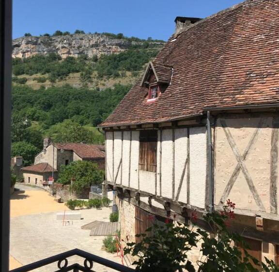 Номер Стандарт с Балконом, Logis Auberge De La Fontaine
