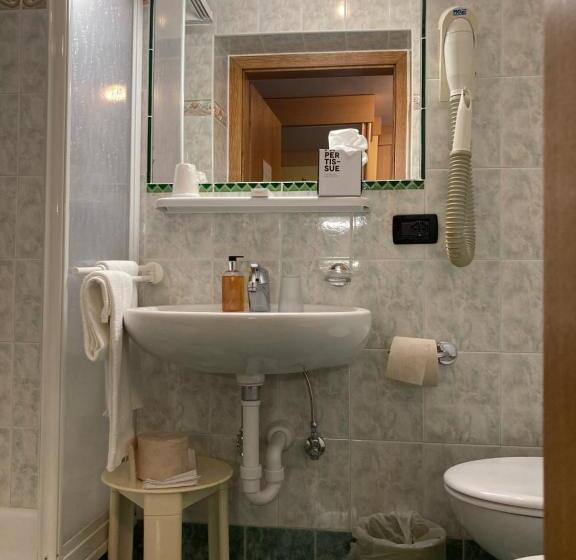 이코노미 트리플 룸, Berg Hotel Latemar Spitze