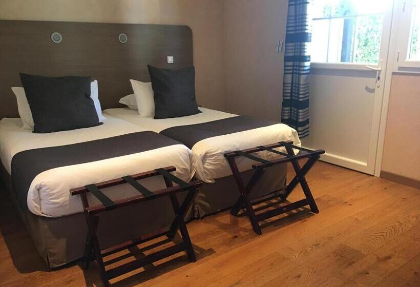 Четырехместный Номер Стандарт, La Bonbonniere   Sure Hotel Collection By Best Western