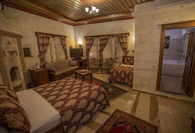 Семейный Номер, Stone House Cave
