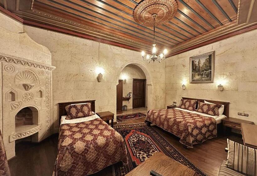 Семейный Номер, Stone House Cave
