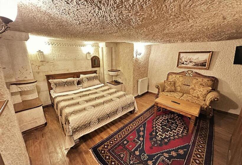 Люкс, Stone House Cave