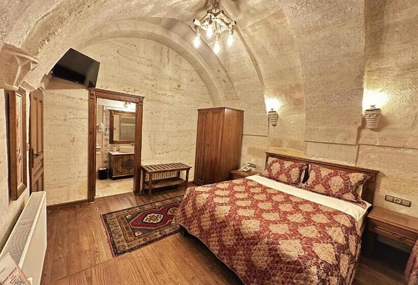 Люкс с Балконом, Stone House Cave