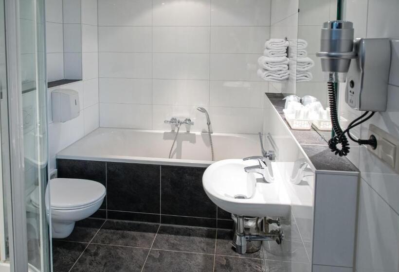 اتاق لوکس سه تخته, Landgoed Hotel Tatenhove Texel