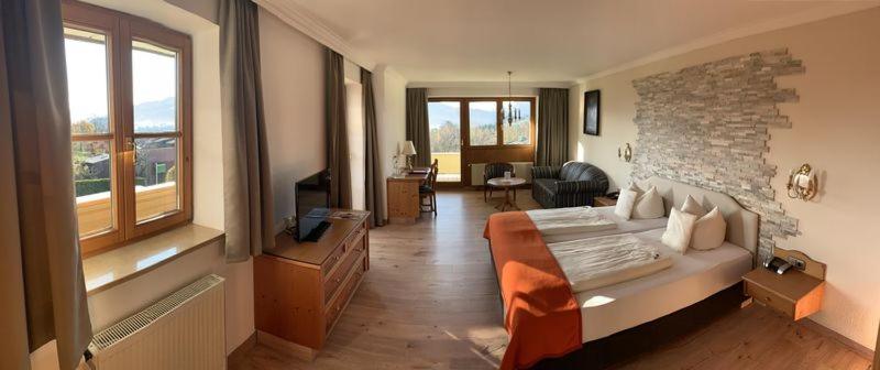 Люкс с Балконом, Parkhotel Tannenhof