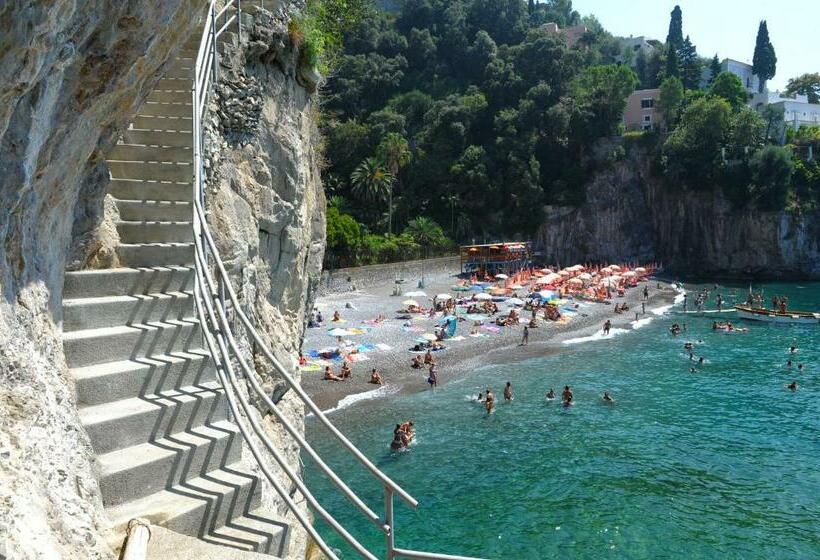 Номер Стандарт с Террасой, Villa Pietra Santa