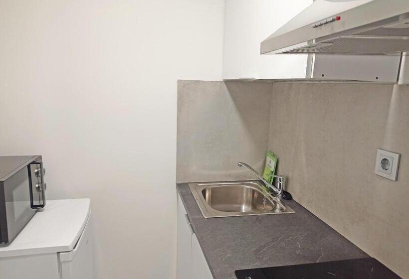 スタンダードスタジオ, Apartamentos Santander Maliaño Suites 3000