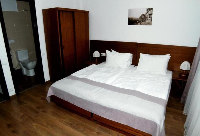 اتاق استاندارد اینتریور, Club2100