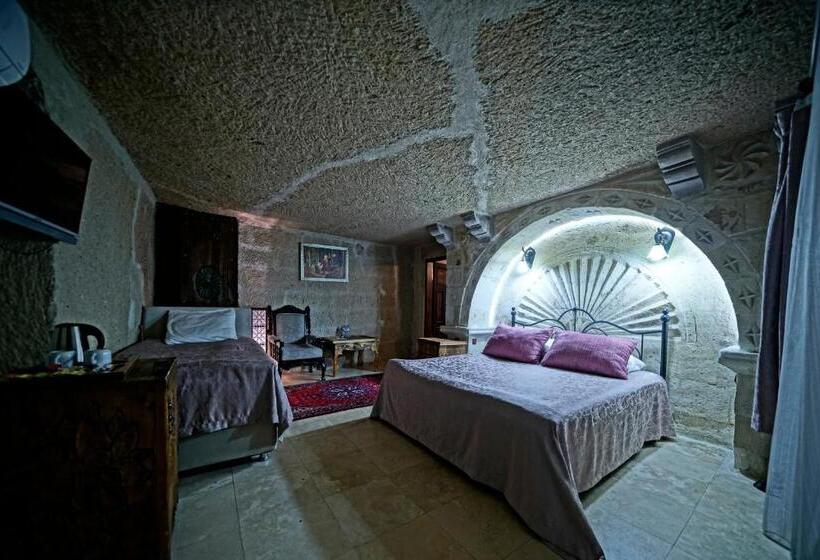 Номер Стандарт, Holiday Cave