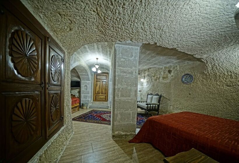 Трехместный Номер Deluxe, Holiday Cave