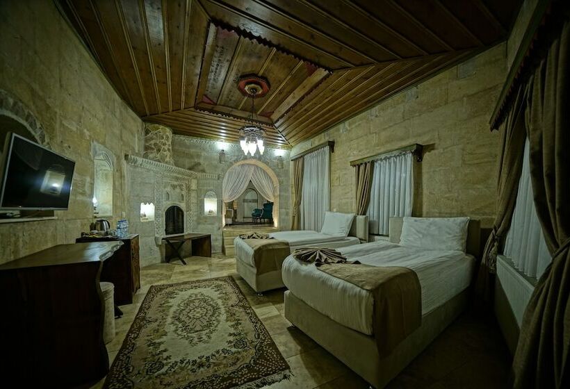 Семейный Номер, Holiday Cave