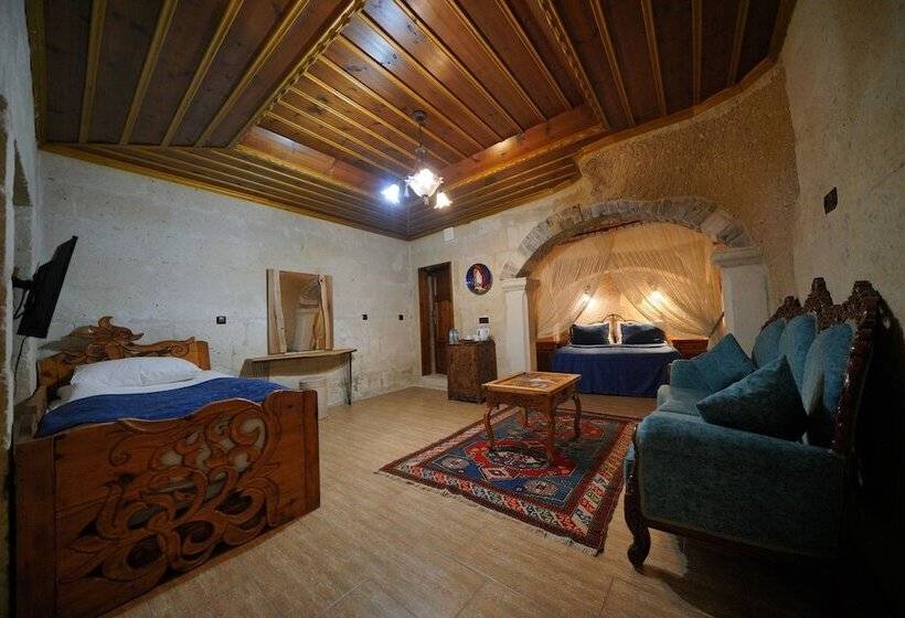 Трехместный Номер Deluxe, Holiday Cave