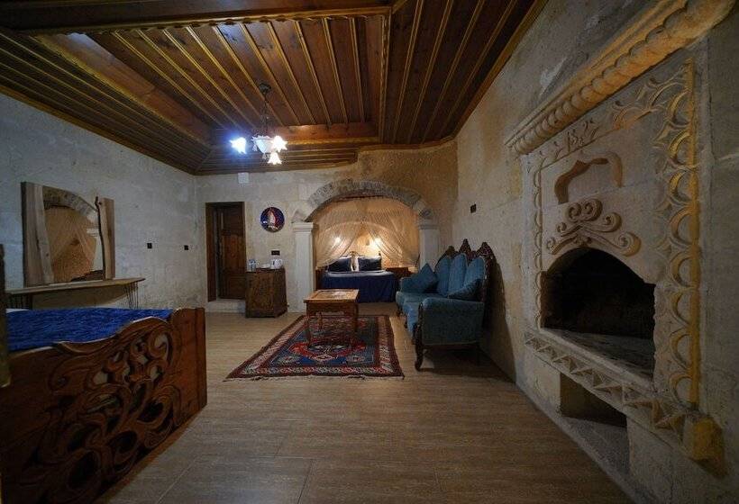 Трехместный Номер Deluxe, Holiday Cave