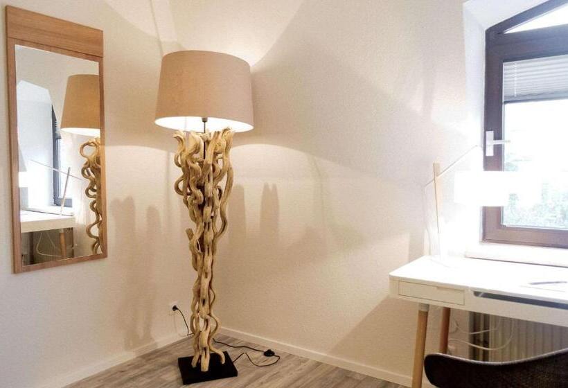 اتاق استاندارد یک نفره, Arthotel Ana Gold