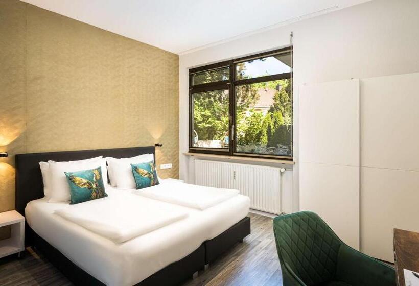 اتاق استاندارد سه نفره, Arthotel Ana Gold