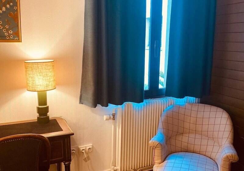 Трехместный Номер Классика, Grand Hotel De La Poste   Lyon Sud   Vienne
