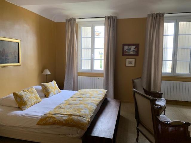 Номер Стандарт, Hôtel De Mirmande