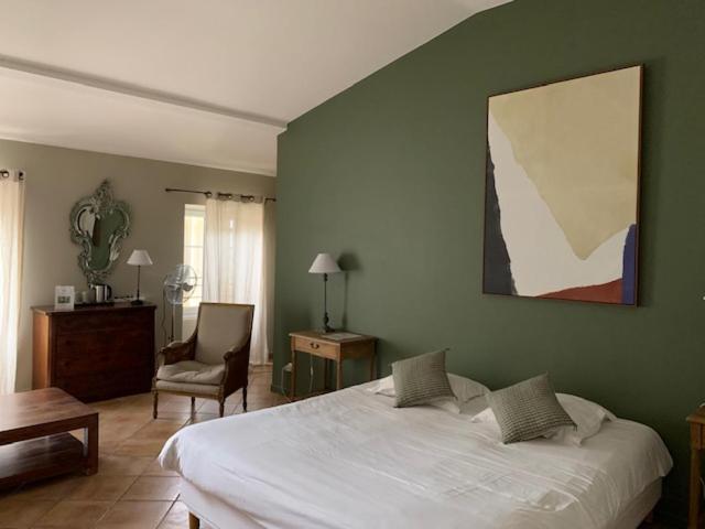 Семейный Номер Классика, Hôtel De Mirmande