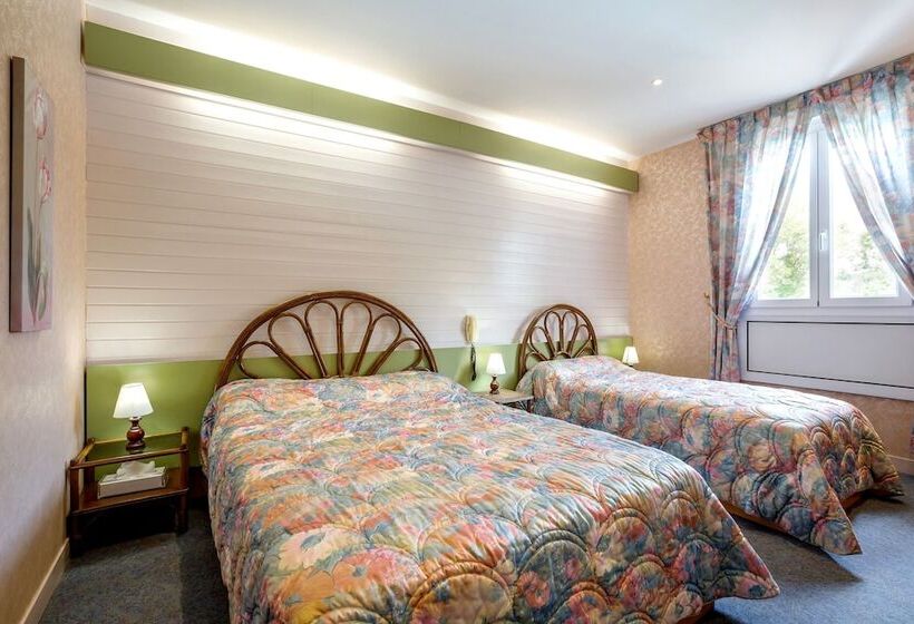 Номер Стандарт, Hôtel Restaurant La Crèche Et Sa Piscine Intérieure   Logis Hôtels